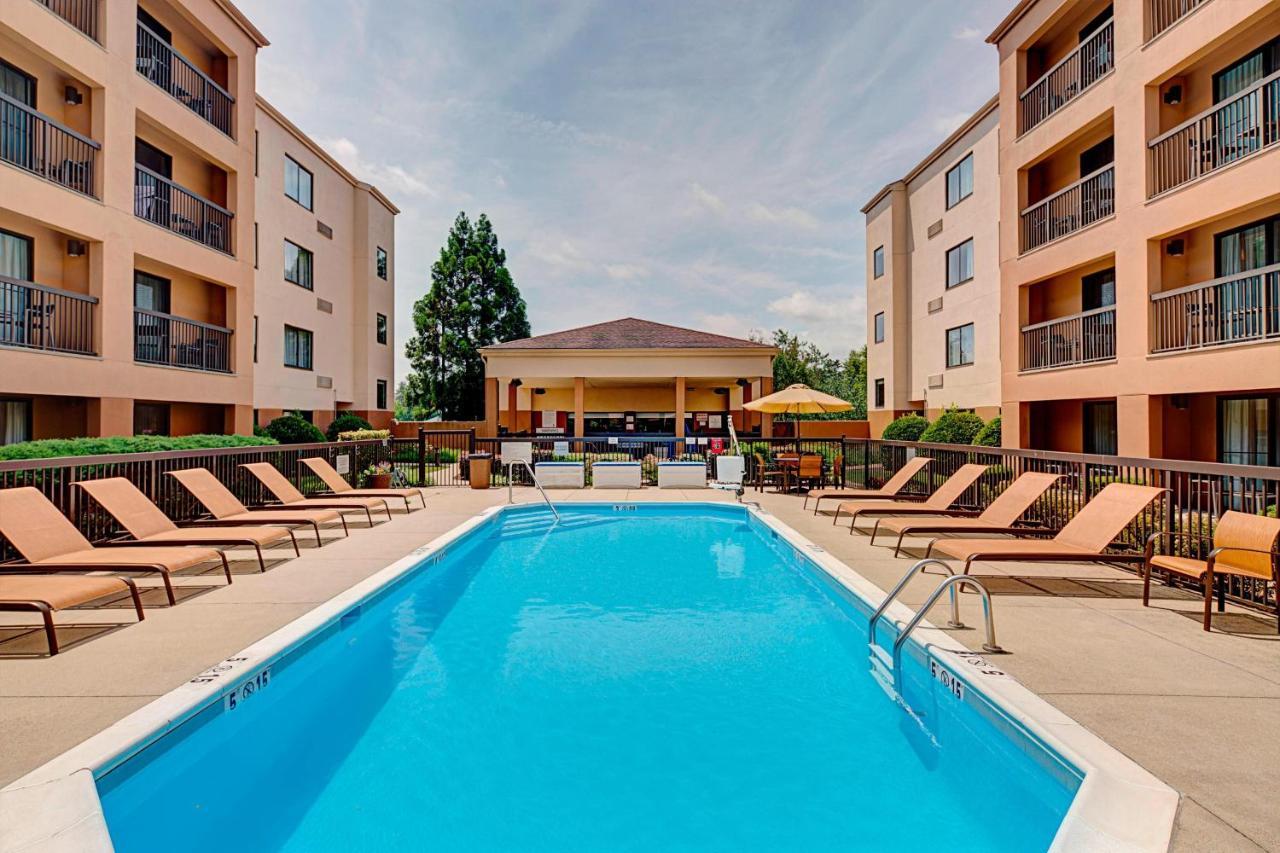 Courtyard Durham Near Duke University/Downtown Hotel Exterior photo